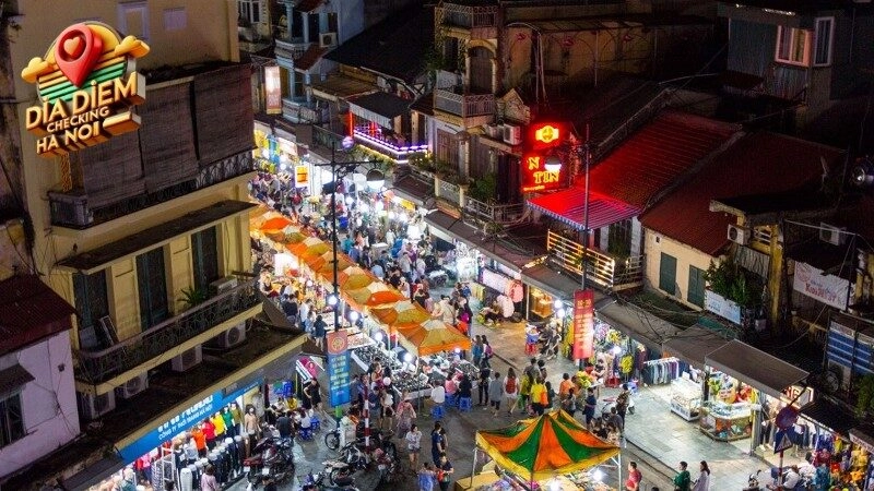 Ngập tràn không khí sôi động của Chợ đêm Phố Cổ