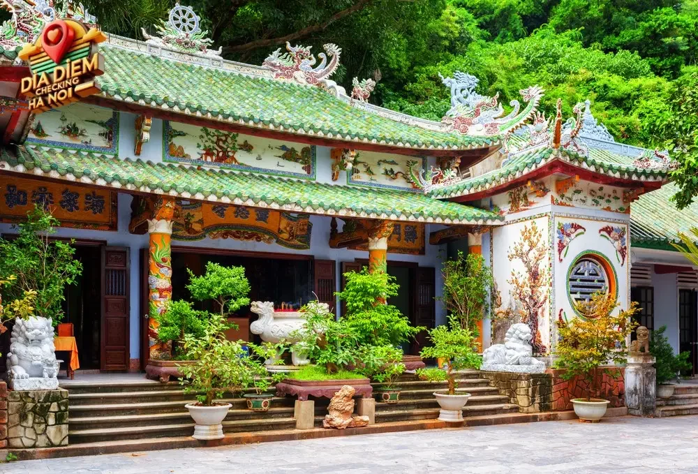 Chùa Non Nước: Kiến Trúc Huyền Ảo