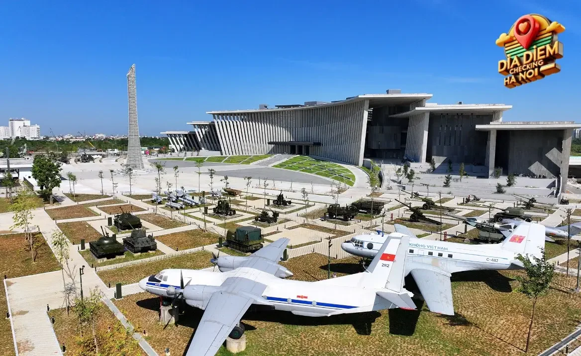 Phân Tích Các Yếu Tố Ảnh Hưởng Đến Giá Vé