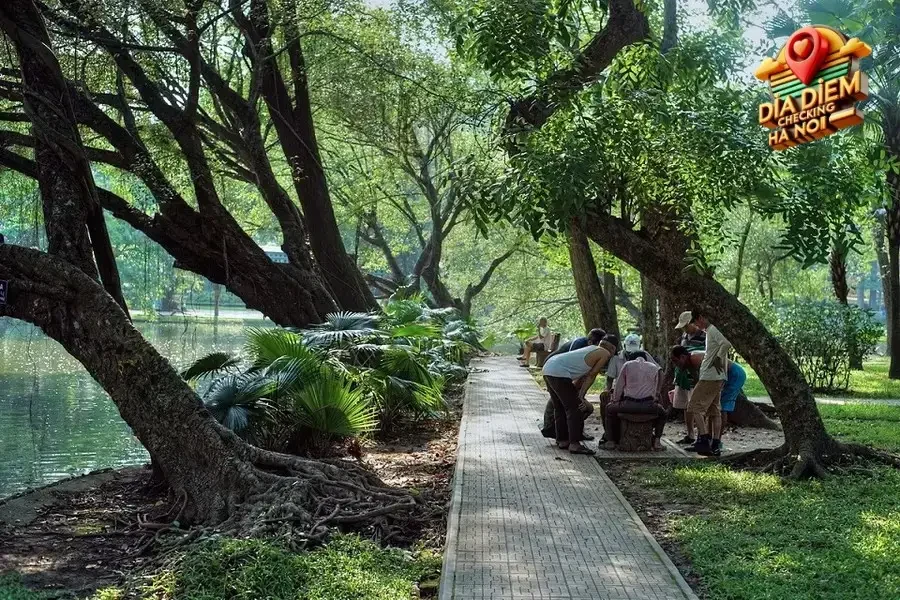 Hoạt Động Tại Vườn Bách Thảo Hà Nội Thỏa Sức Khám Phá