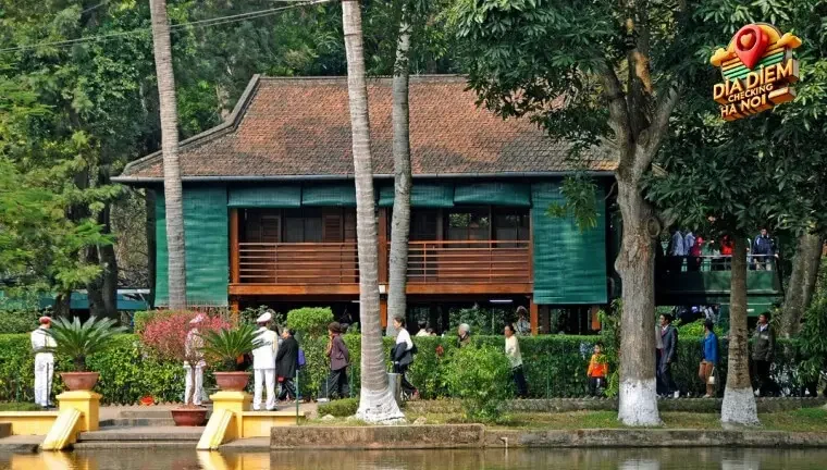 Bài Học Từ Nhà Sàn